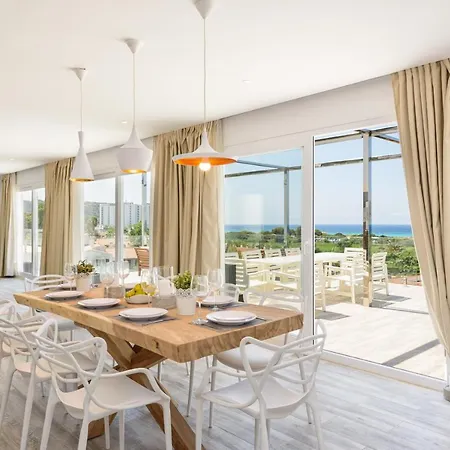 Sunrise Villa *